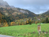 VUE VERS LE COL DES ARAVIS EN AUTOMNE