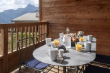 _lv_images__lot_0000970458_02_8606346