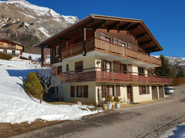 Chalet extérieur hiver