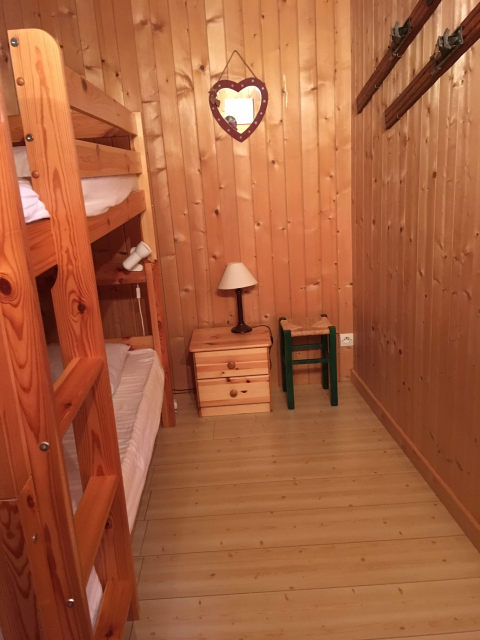 Chalet des Aravis - Chambre 2 - © locmontagne Chalet des Aravis - Chambre 2