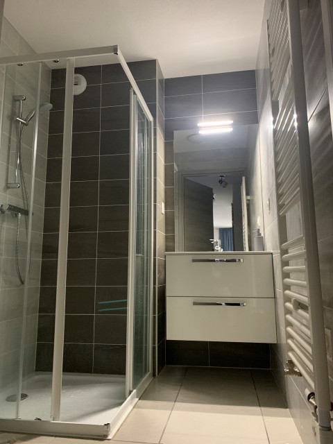 Salle de douche - © Cioran Salle de douche