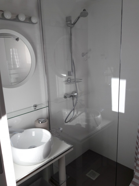 Salle de bains - © Bourgeois Etienne et Graziella Salle de bains