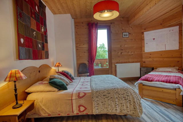 chambre 1, 1 lit double et 1 lit simple chambre 1, 1 lit double et 1 lit simple