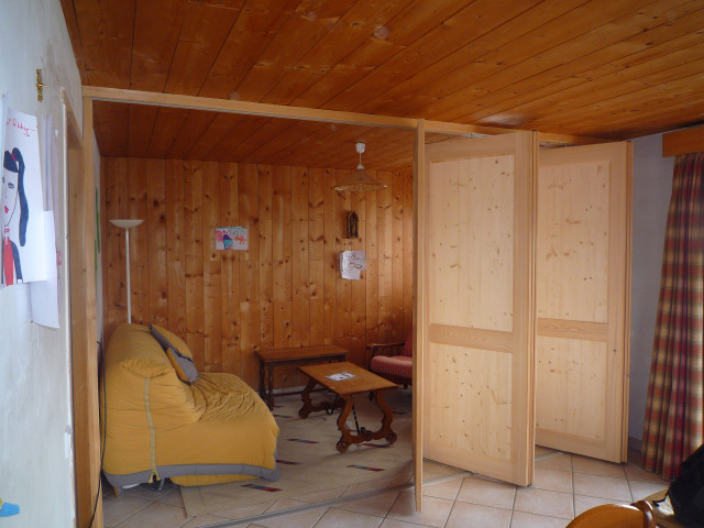 Salon avec cloison - © Alexandre Lapie Salon avec cloison