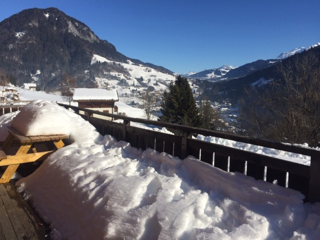 Chalet extérieur - © Mr et Mme RAVEL Chalet extérieur