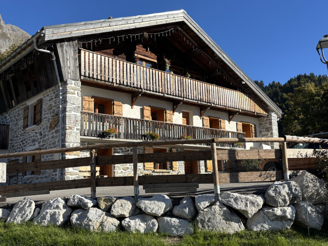 CHALET LE CHAR - © H. Girard CHALET LE CHAR