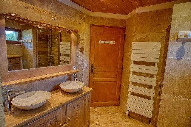 salle de bain1, baignoire + douche salle de bain1, baignoire + douche