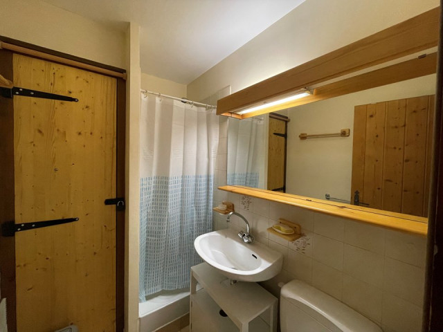 _clients_227359002_photos_121l_6756412