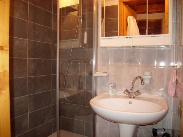 _clients_227359002_photos_161e_7602608