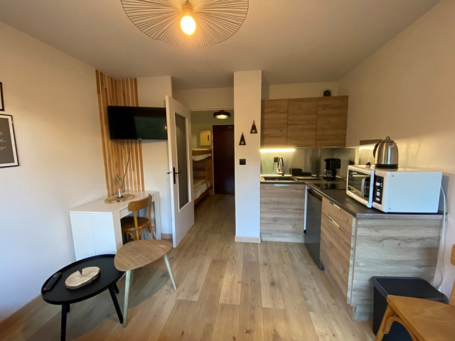 _clients_227359002_photos_320e_7200568