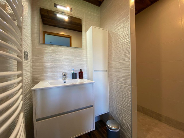 _clients_227359002_photos_337ah_7474578