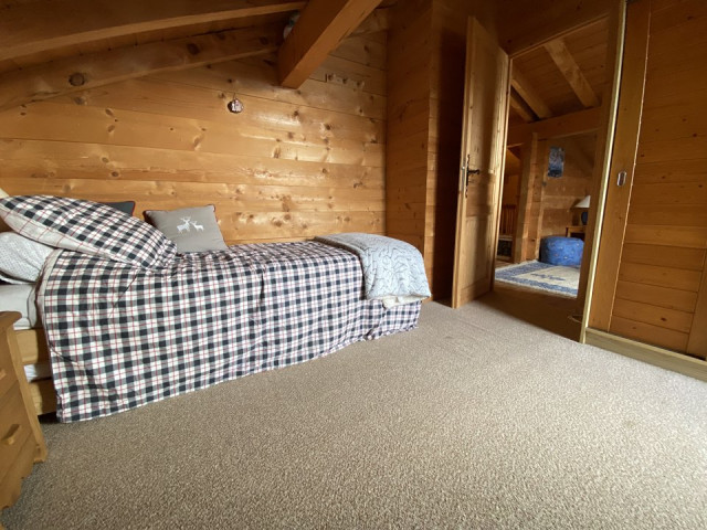 _clients_227359002_photos_350x_7736857