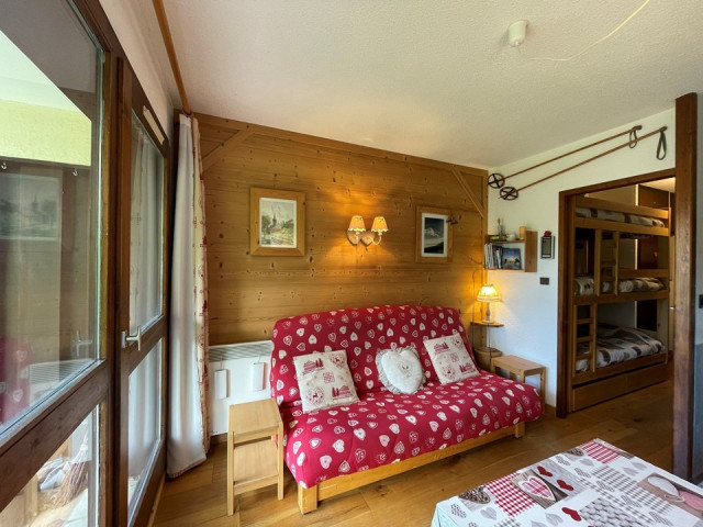 _clients_227359002_photos_4a_7575437