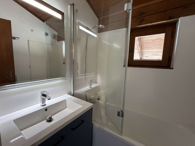 _clients_227459001_photos_17639m_7760180