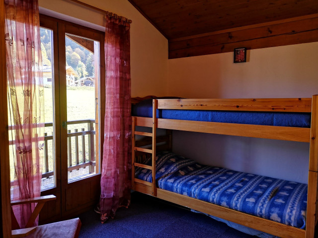 _lv_images___lot_0400074030_06_3775633