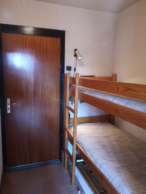 _lv_images___lot_0700087396_05_3775783 _lv_images___lot_0700087396_05_3775783