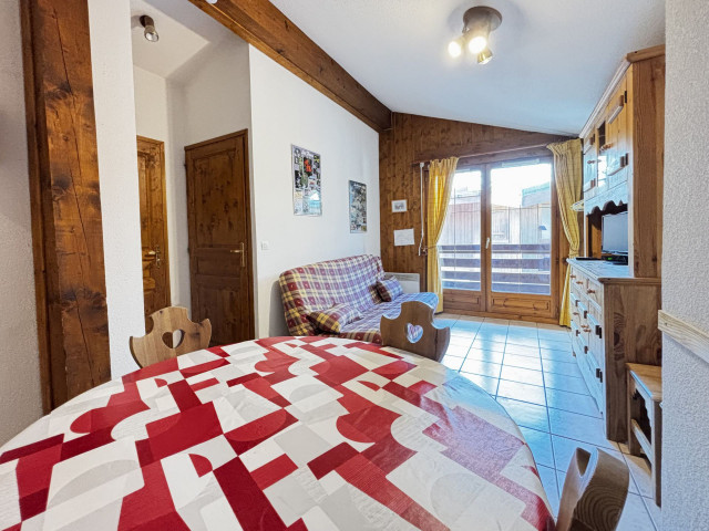 _lv_images__lot_0000020015_01_6956291 _lv_images__lot_0000020015_01_6956291