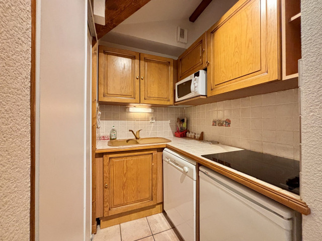 _lv_images__lot_0000020015_05_7450535