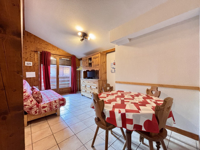 _lv_images__lot_0000020015_10_7420750 _lv_images__lot_0000020015_10_7420750