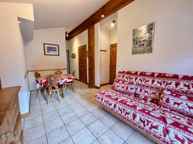 _lv_images__lot_0000020015_13_7670638