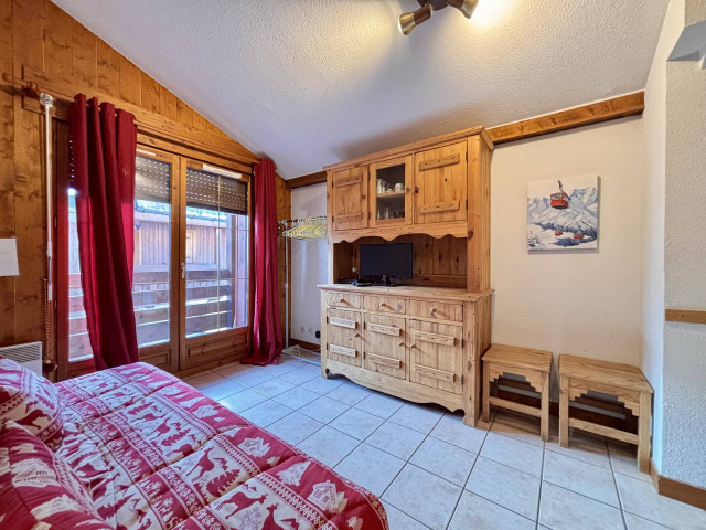 _lv_images__lot_0000020015_15_7595607 _lv_images__lot_0000020015_15_7595607