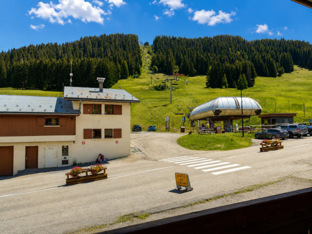 _lv_images__lot_0000020027_02_8303758 _lv_images__lot_0000020027_02_8303758