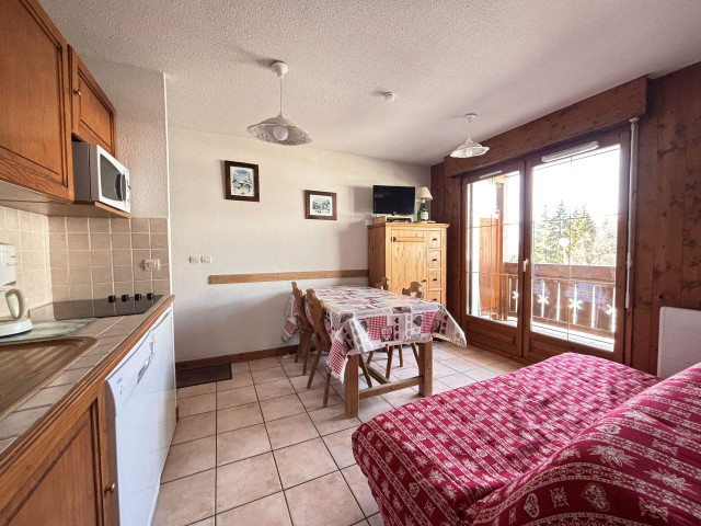 _lv_images__lot_0000020036_03_7721587