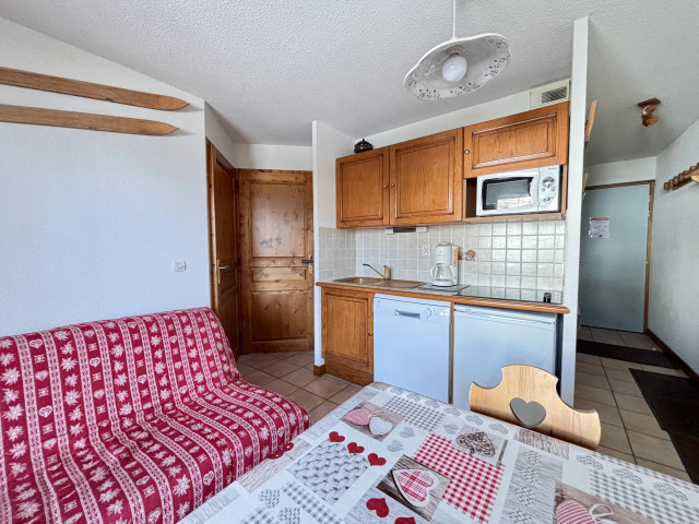 _lv_images__lot_0000020036_06_7762641