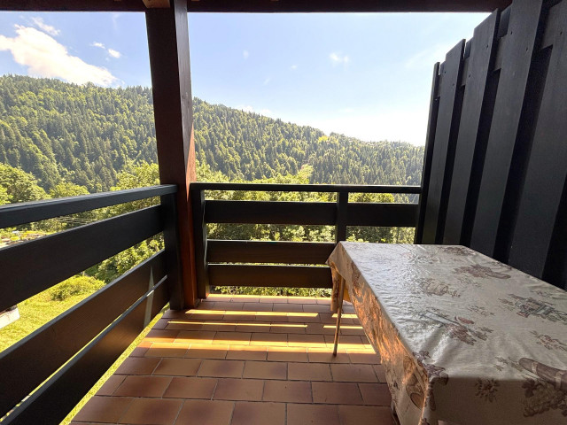 _lv_images__lot_0000100280_05_7517927