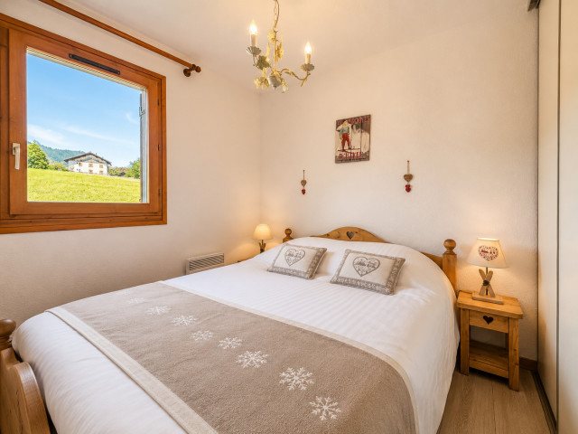 _lv_images__lot_0000100280_08_8351301