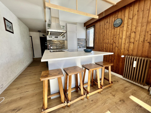 _lv_images__lot_0000120182_14_6763281