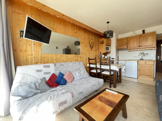 _lv_images__lot_0000120236_06_6956986 _lv_images__lot_0000120236_06_6956986