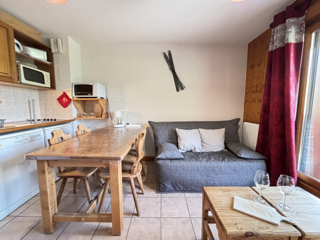 _lv_images__lot_0000210271_03_7000163 _lv_images__lot_0000210271_03_7000163