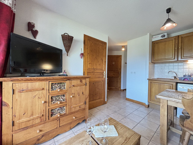 _lv_images__lot_0000210271_12_7000172 _lv_images__lot_0000210271_12_7000172