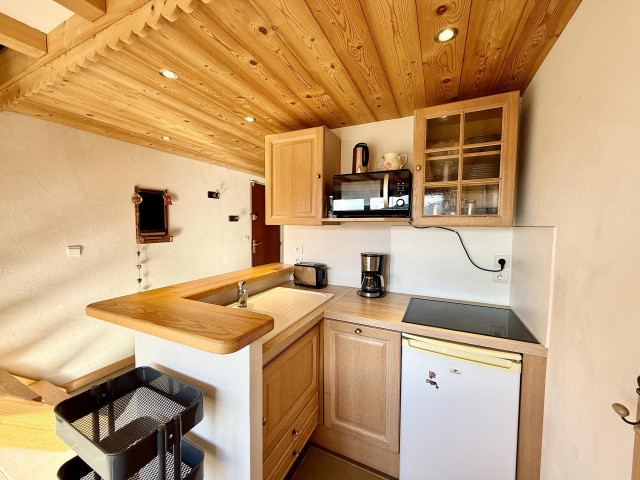 _lv_images__lot_0000220260_13_7754835