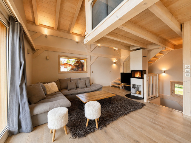 _lv_images__lot_0000960290_04_8407174