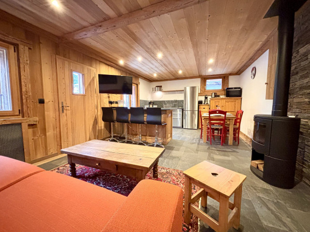 _lv_images__lot_0000970295_03_7488159