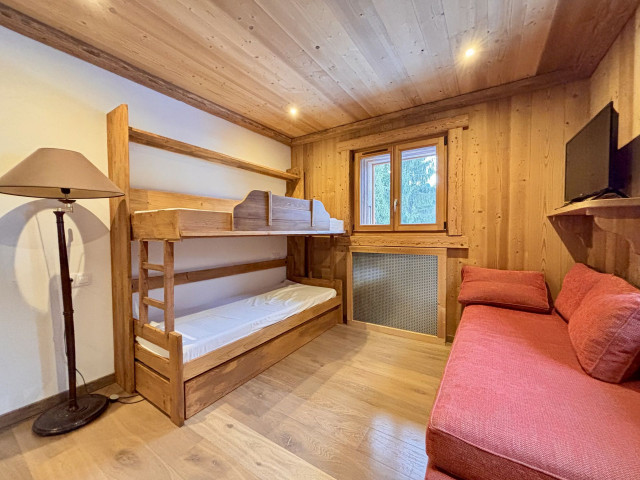 _lv_images__lot_0000970295_09_7682243