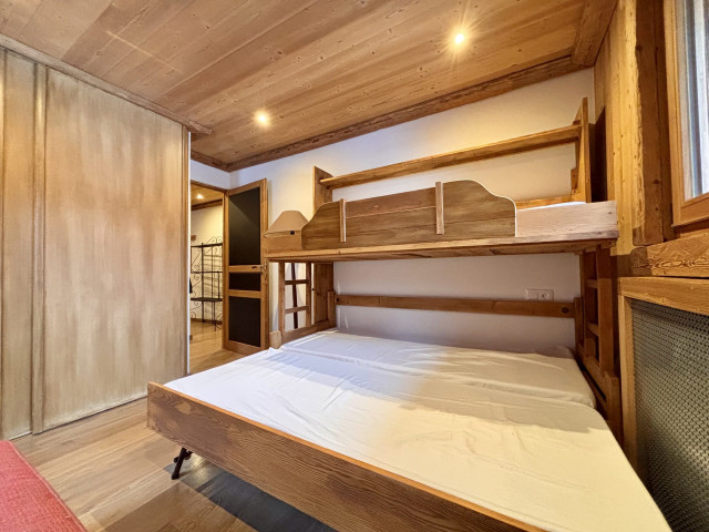 _lv_images__lot_0000970295_11_7731033