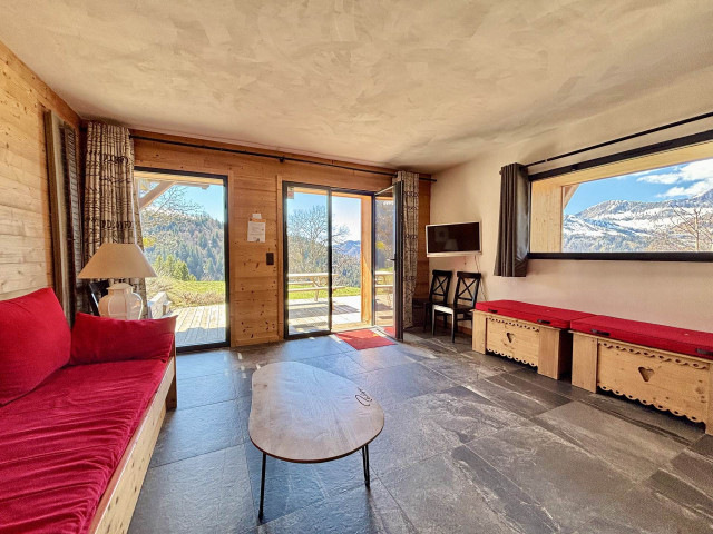 _lv_images__lot_0000970298_01_7763017