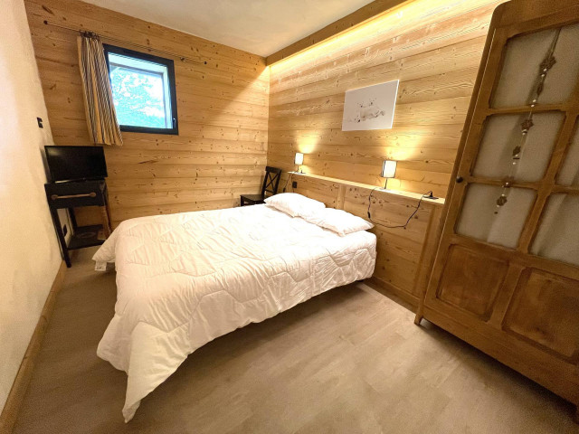 _lv_images__lot_0000970298_06_7413321