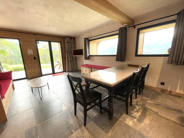 _lv_images__lot_0000970298_08_7622977