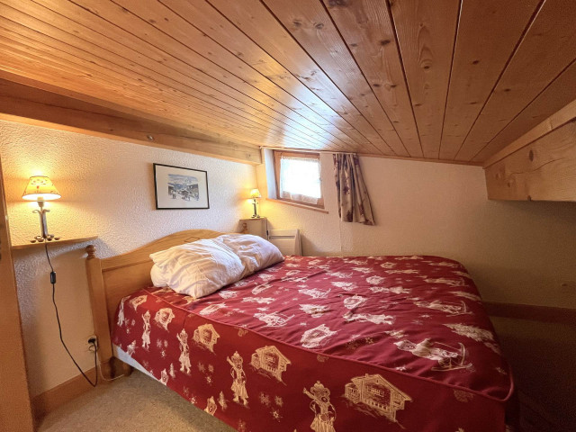 _lv_images__lot_0000970299_07_7616094