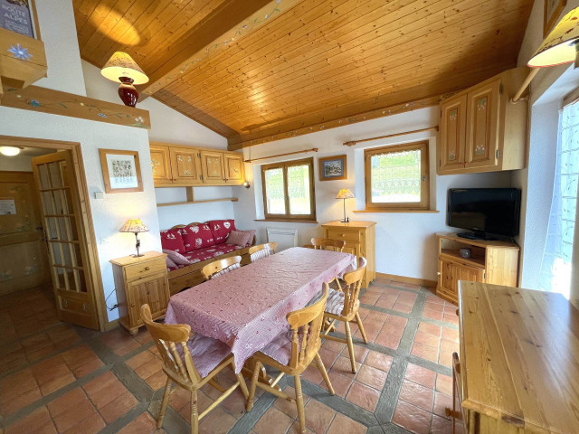 _lv_images__lot_0000970299_12_7616098