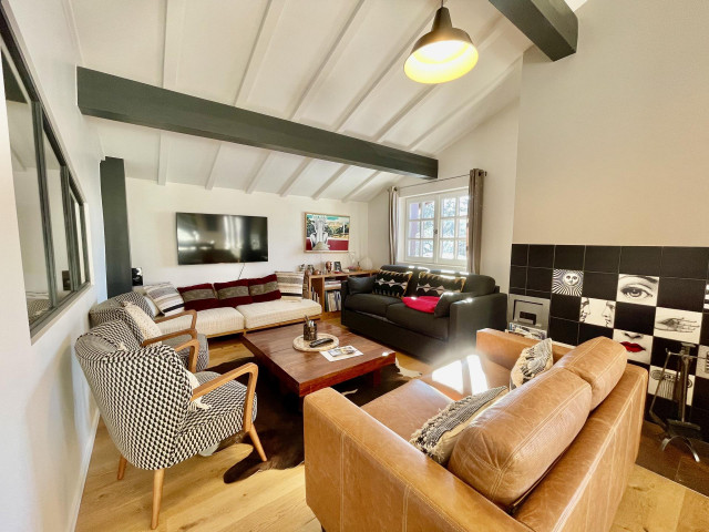 _lv_images__lot_0000970304_16_7449675