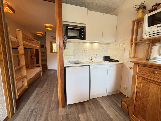 _lv_images__lot_0000970306_14_6864417