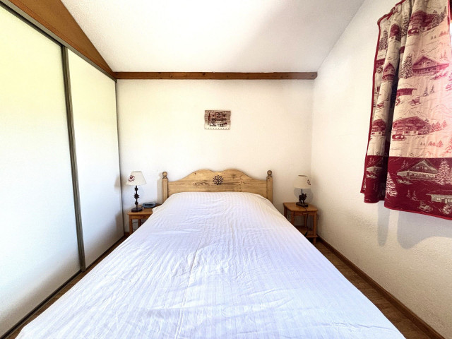 _lv_images__lot_0000970324_06_7611942