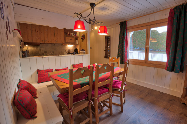 _lv_images__lot_0000970329_02_6863857