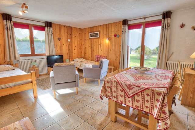 _lv_images__lot_0000970342_01_7755508