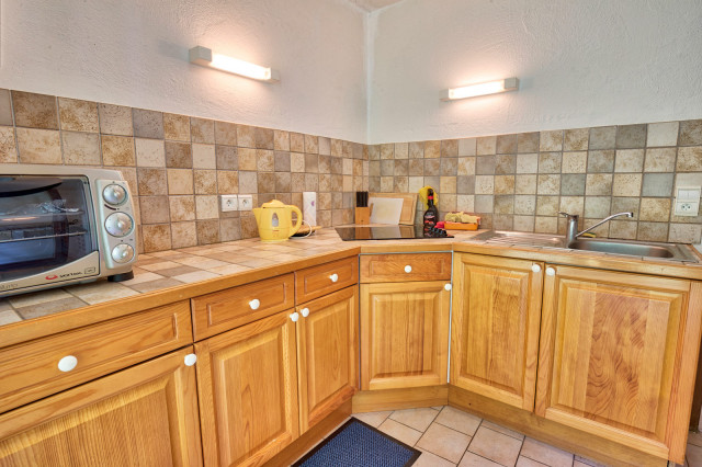 _lv_images__lot_0000970342_03_7731812